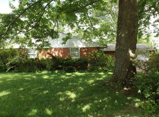 3831 Leonora Dr, Dayton, OH 45420
