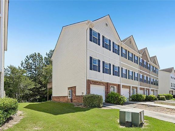 2nd image of 6383 Redan Sq