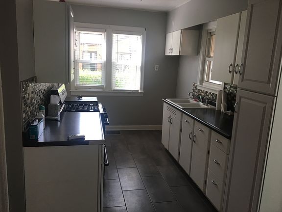 4th image of 2215 Spencer Pl