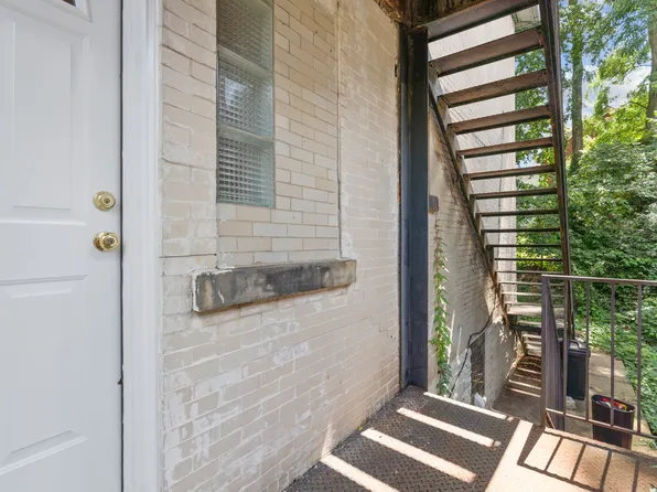 Charming & Fully Updated 2 Bed/1 Bath Home In Heart Of Beechview, 2807 Neeld Ave, Pittsburgh, PA 15216