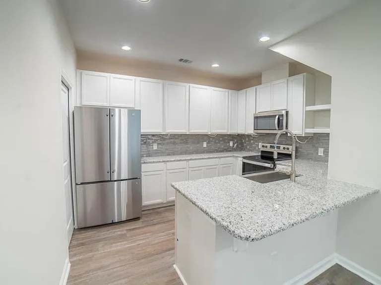131 Lower Creek Dr — Photo 4