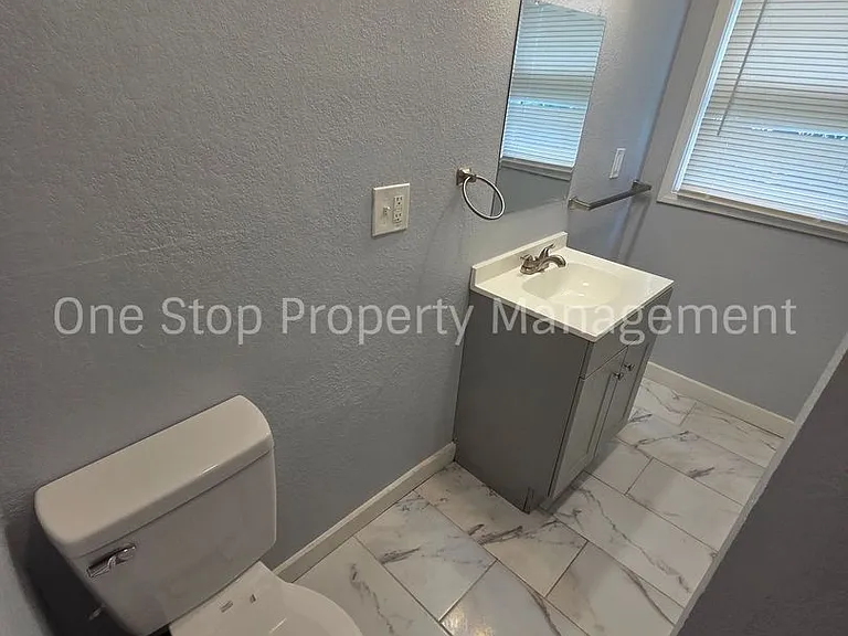 5130 NE Baxter Ave — Photo 18