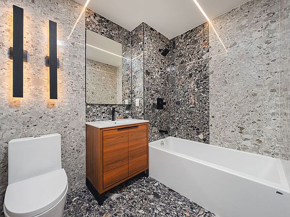 5th image of 2112 Avenue P #106