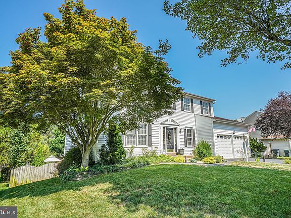 2nd image of 5 Forest Vista Ln