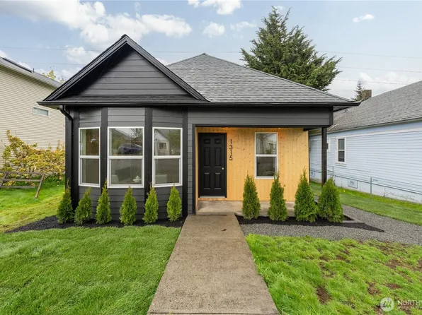 1315 E Marine View Drive, Everett, WA 98201