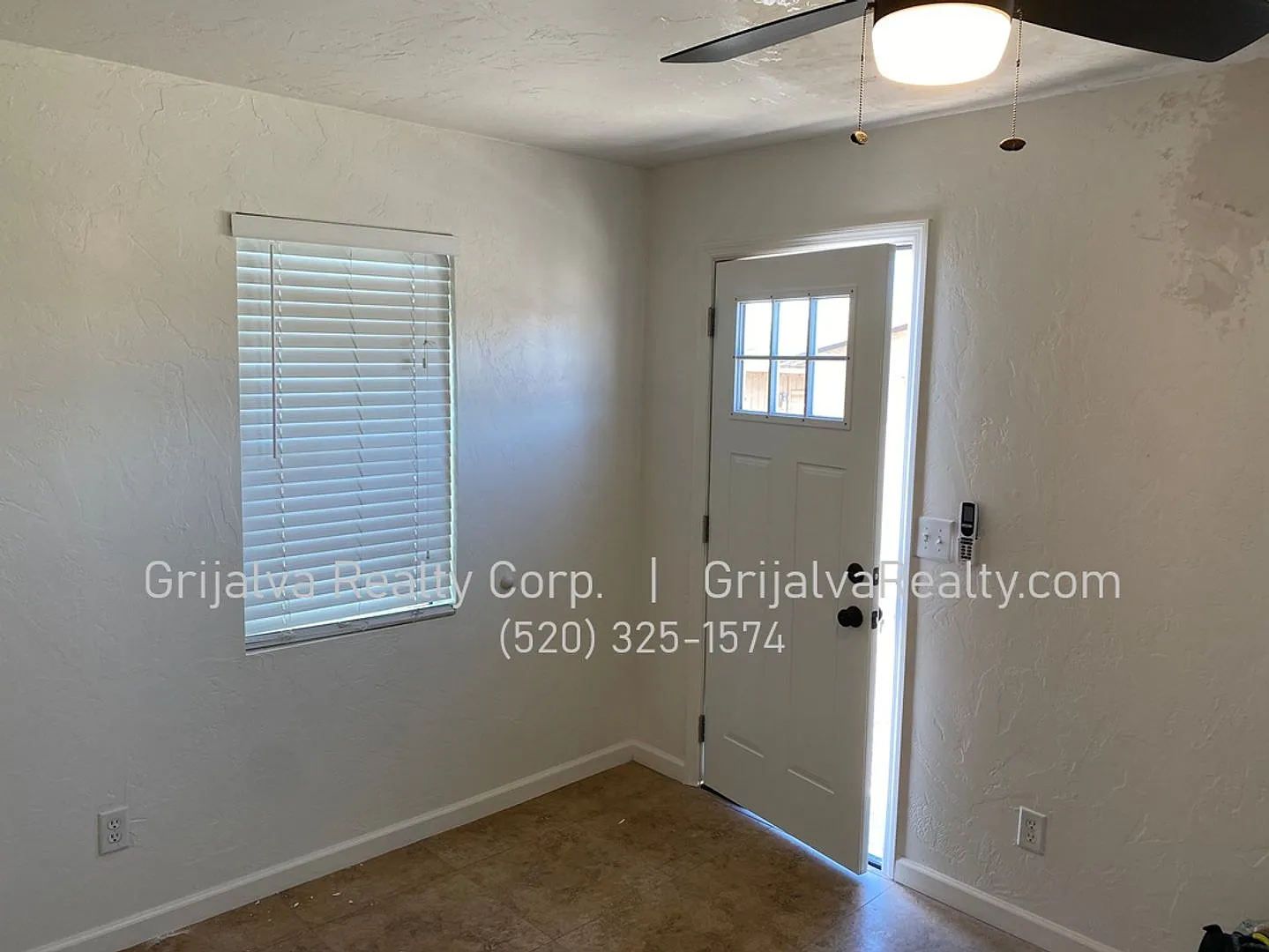 1030 Lee — Photo 3
