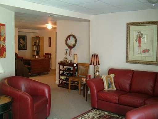 5th image of 83 River Farms Dr