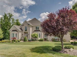 9865 Hidden Hollow Trl, Broadview Heights, OH