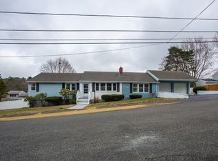 14 Hamerick Rd, Peabody, MA 01960