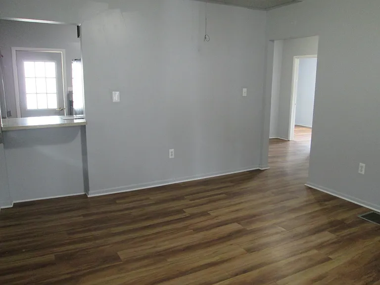 1208 Locust St — Photo 5