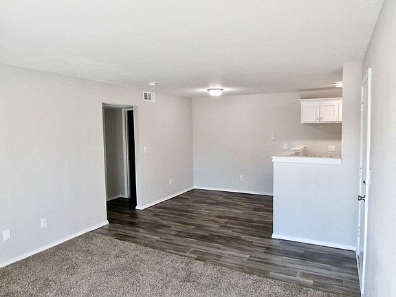 4th image of 1337 E 61st St #2H