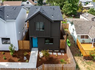 6963 NE Stanton St, Portland, OR 97213