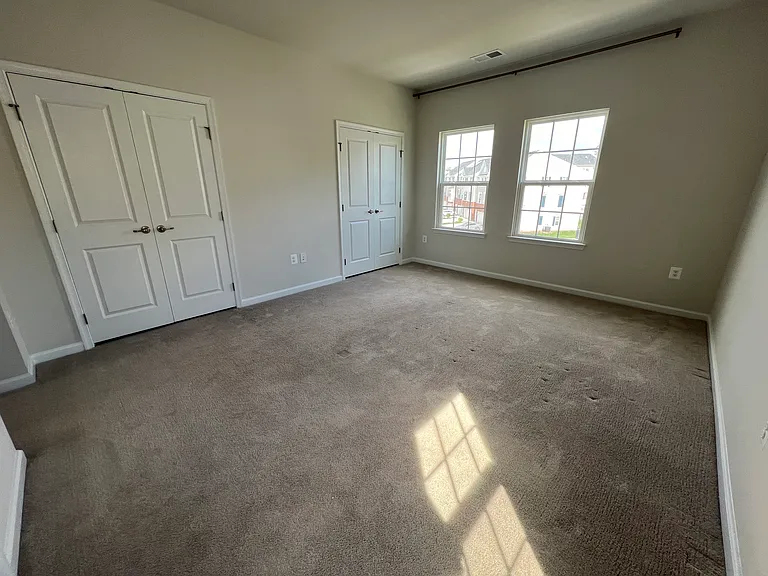 526 River Crest Way — Photo 14