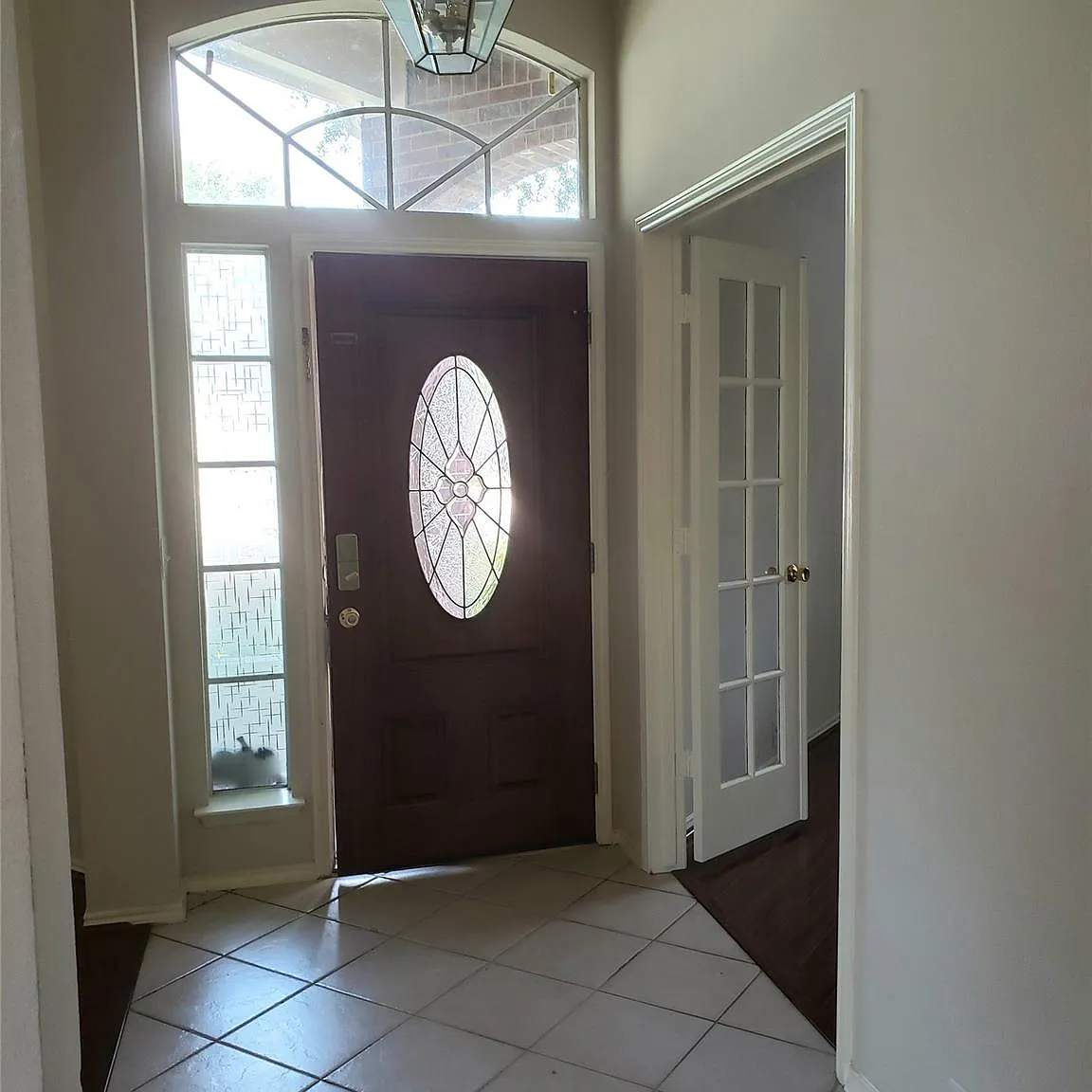 3 bed, 2.0 bath, 1997 sqft, $2,300 — Photo 3