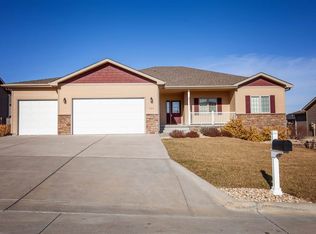 720 Leyden Ridge Cir, Manhattan, KS 66503
