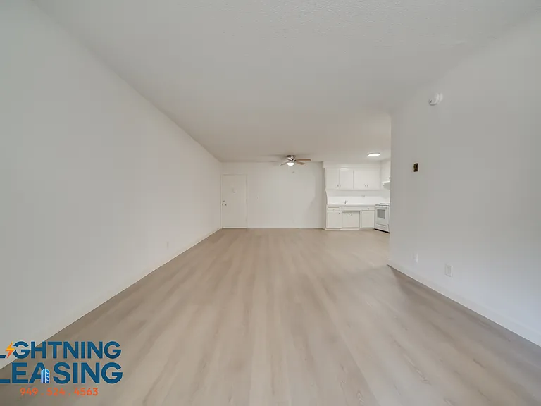 700 Irolo St. — Photo 13