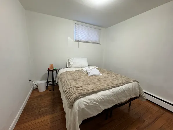 110 33rd Street image 10 of 12