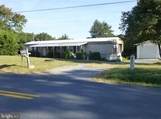 1371 Wakeman Mill Rd, Front Royal, VA 22630