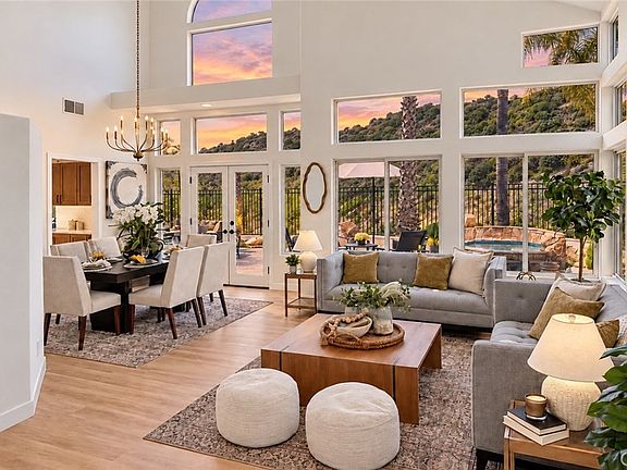 3rd image of 6727 E Pinnacle Pointe