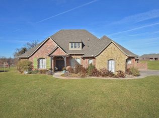 2181 Venezia Cir, Edmond, OK 73034