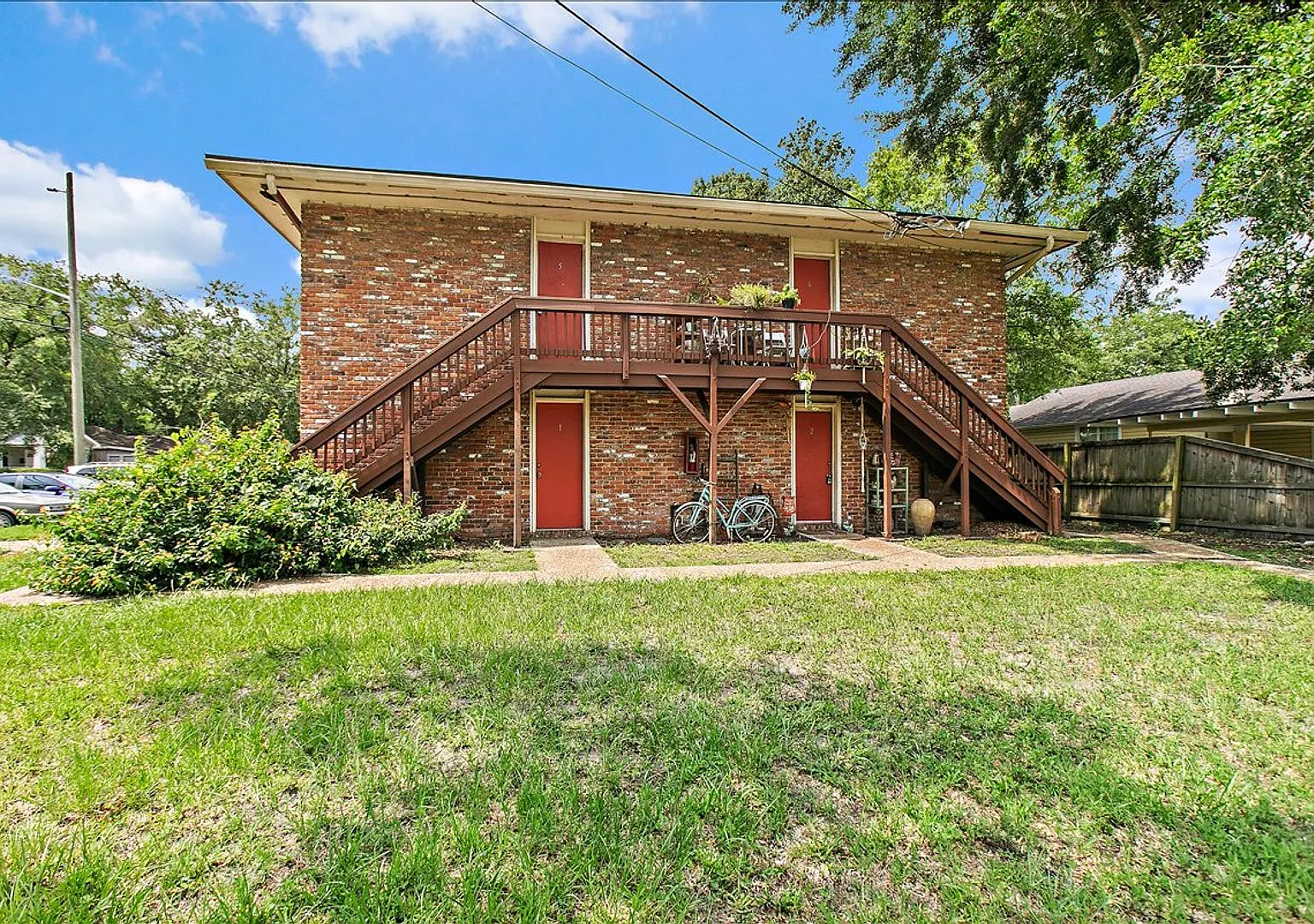 3307 Mayflower Street — Photo 1