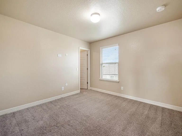 810 Low Cloud Dr — Photo 32