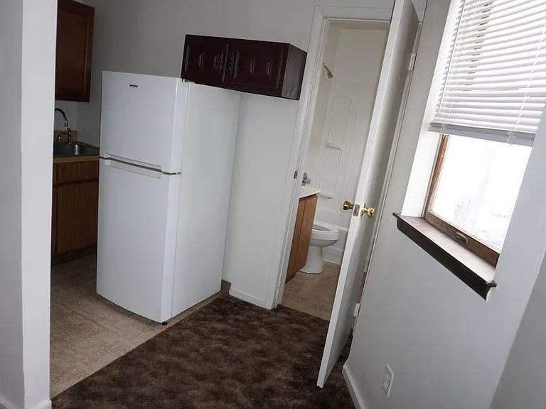 1265-67 W Genesee St W #207 — Photo 4