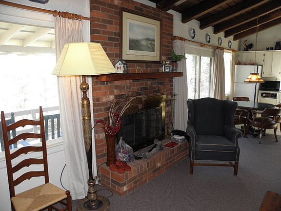 3rd image of 272 Dogwood Dr