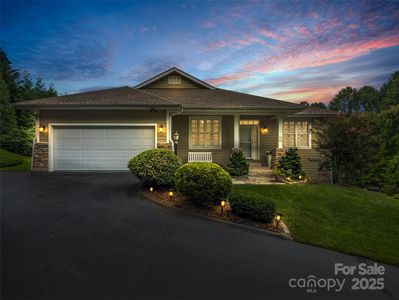 102 Pinnacle Peak Ln, Flat Rock, NC, 28731