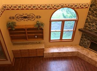 706 E 5th St, Sunray, TX 79086