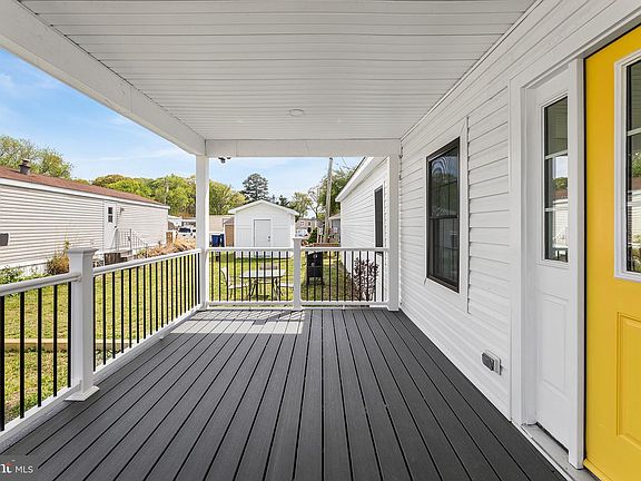 2nd image of 33948 Cornflower Ln