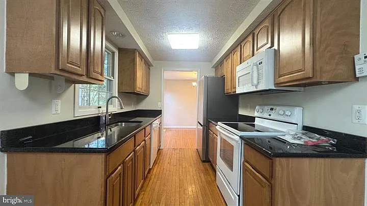 5726 Oak Fern Ct — Photo 17