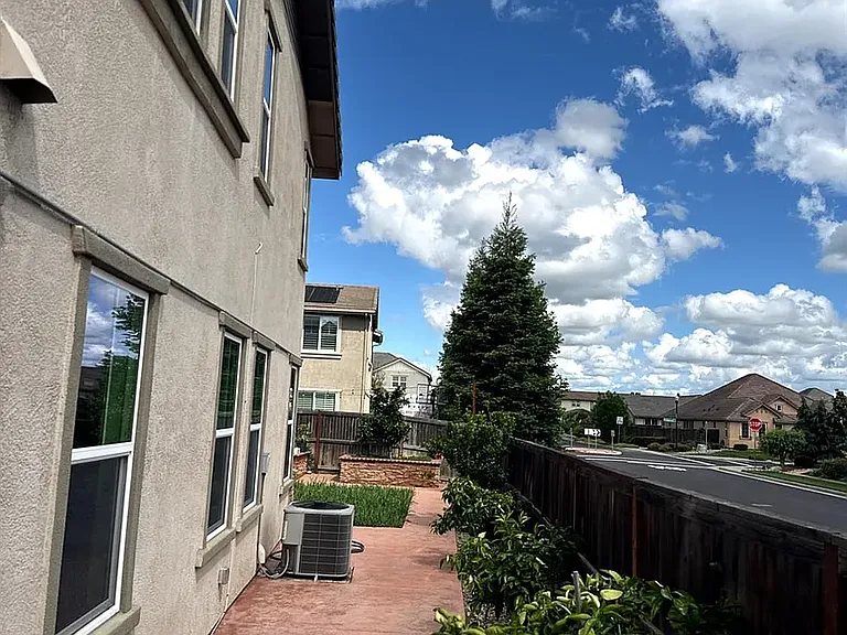 10005 Atrio Cir — Photo 28