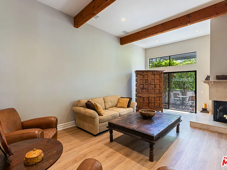 1541 Palisades Dr — Photo 11