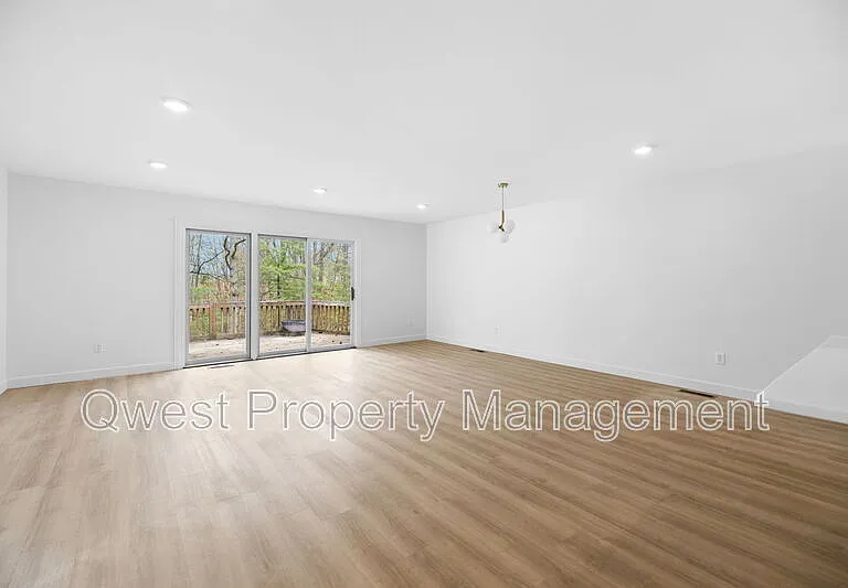 3477 Blackwood Dr — Photo 7
