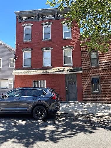 1st image of 566 Palisade Ave