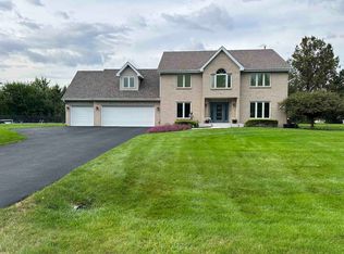 892 Tuneberg Dr, Belvidere, IL 61008