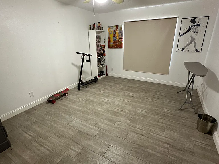 540 N May St #9-2122 — Photo 16