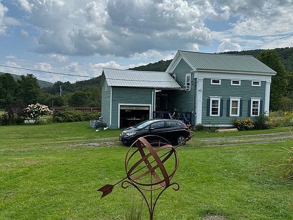 2nd image of 721 Sawyer Hollow Road