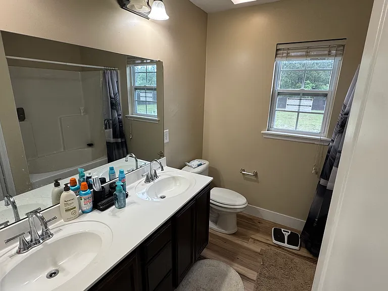 257 Rowland Dr — Photo 10