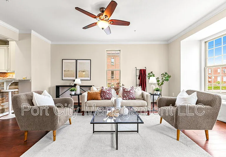 840 Oldham St #1 — Photo 4