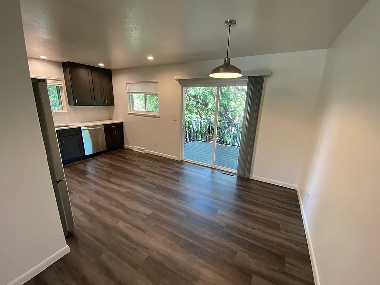 1475 Chambers Dr — Photo 19