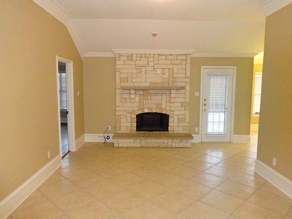 2nd image of 1325 Westview Dr