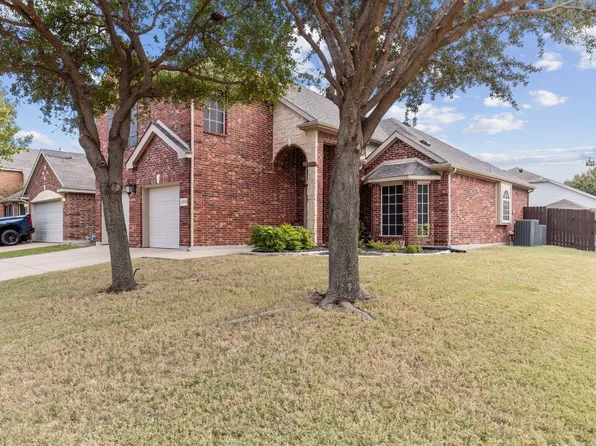 11700 Wild Pear Ln, Fort Worth, TX 76244