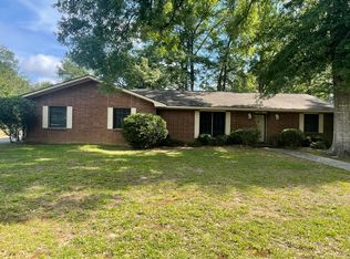 1806 Ridgewood Dr, Columbia, MS 39429