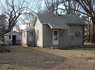 407 N School St, Eureka, KS 67045