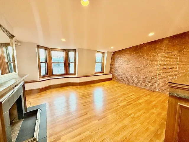 17 Holyoke St #2 — Photo 5