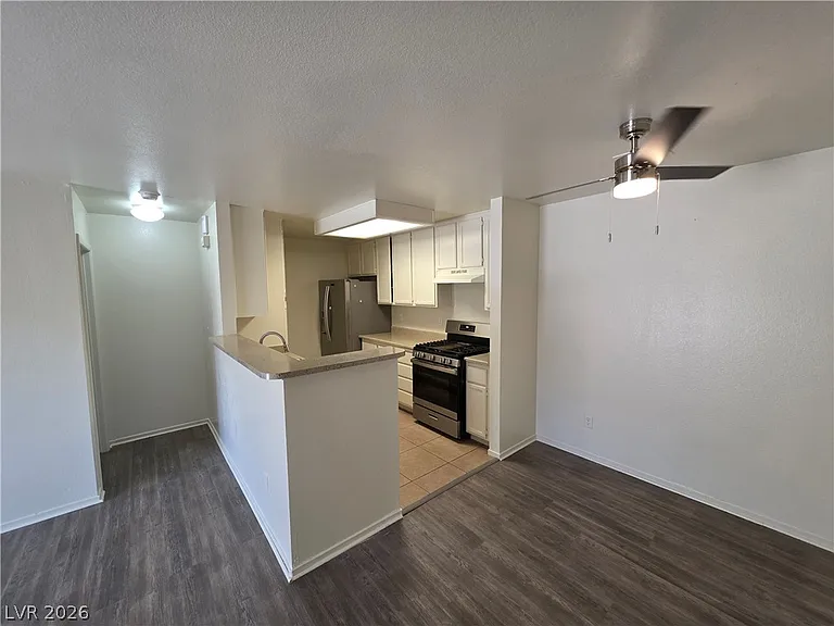 4865 S Torrey Pines Dr #106 — Photo 26