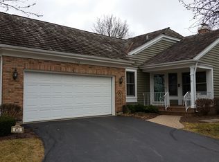 474 Park Barrington Dr, Barrington, IL 60010