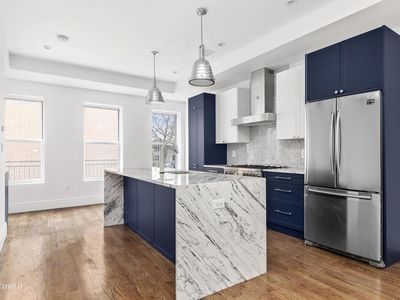 385 Hawthorne St, Brooklyn, NY, 11225